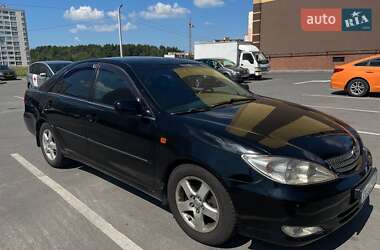 Седан Toyota Camry 2003 в Чернигове