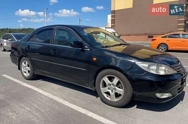 Седан Toyota Camry 2003 в Чернигове