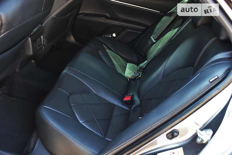 Седан Toyota Camry 2018 в Одесі