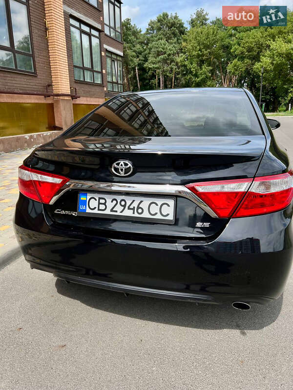 Седан Toyota Camry 2016 в Чернигове