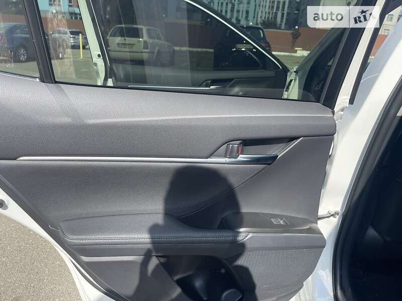 Седан Toyota Camry 2021 в Калуші фото 5 Седан Toyota Camry 2021 в Калуші