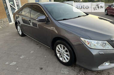 Седан Toyota Camry 2013 в Стрые