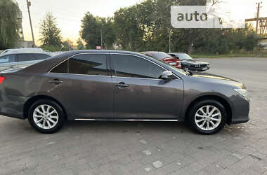 Седан Toyota Camry 2013 в Стрые