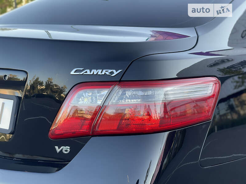 Седан Toyota Camry 2006 в Киеве