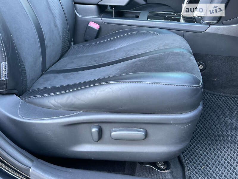 Седан Toyota Camry 2006 в Киеве