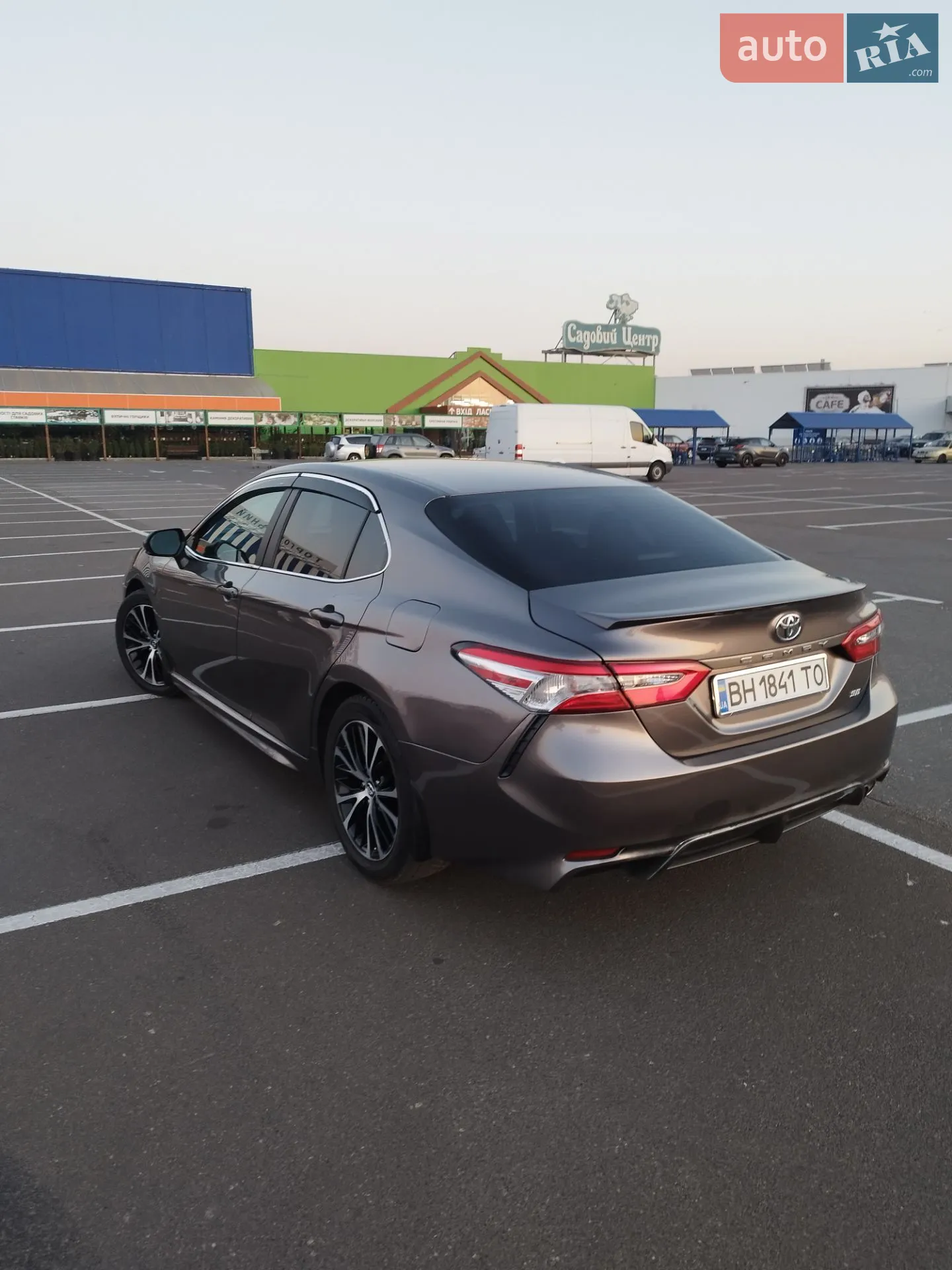 2018 Toyota Camry - мініатюра 4