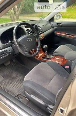 Седан Toyota Camry 2005 в Харькове