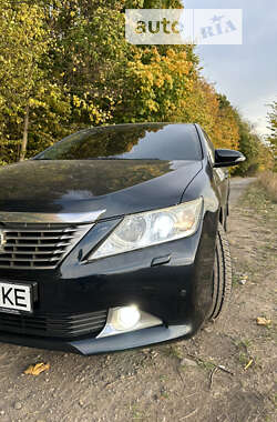 Седан Toyota Camry 2013 в Тульчині