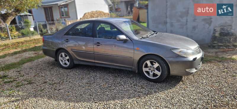 Седан Toyota Camry 2002 в Косові