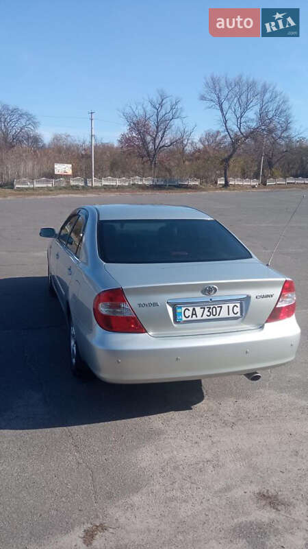 Седан Toyota Camry 2003 в Звенигородке