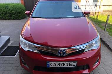 Седан Toyota Camry 2014 в Києві