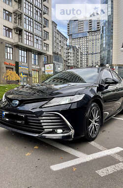 Седан Toyota Camry 2021 в Харкові