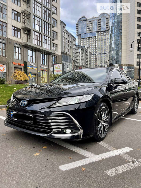 Седан Toyota Camry 2021 в Харькове