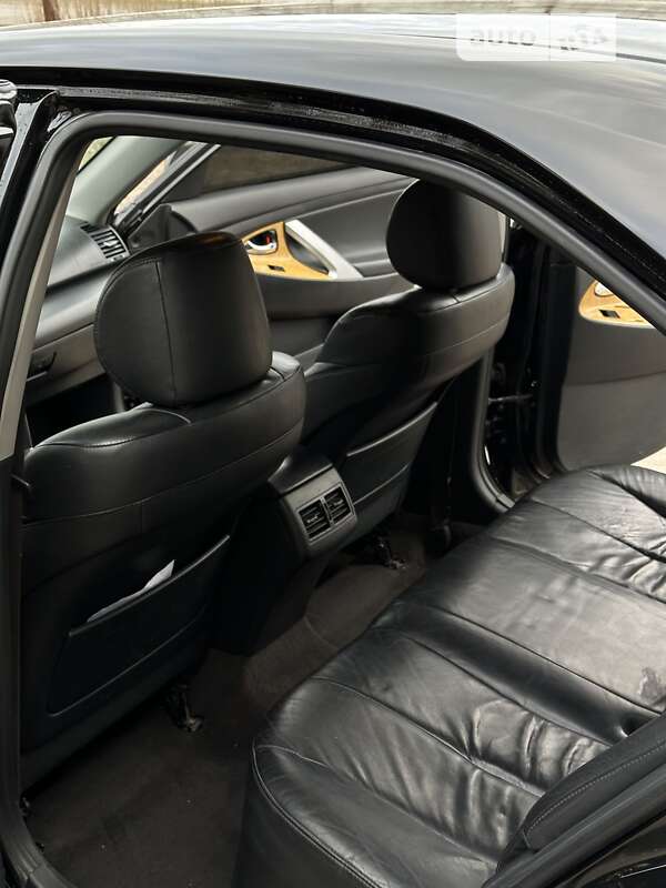 Седан Toyota Camry 2006 в Зміїві