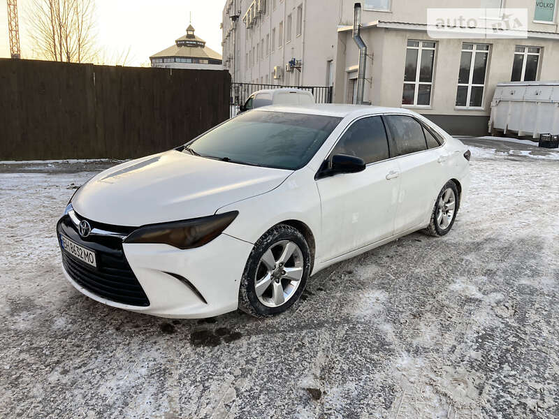 Седан Toyota Camry 2014 в Києві