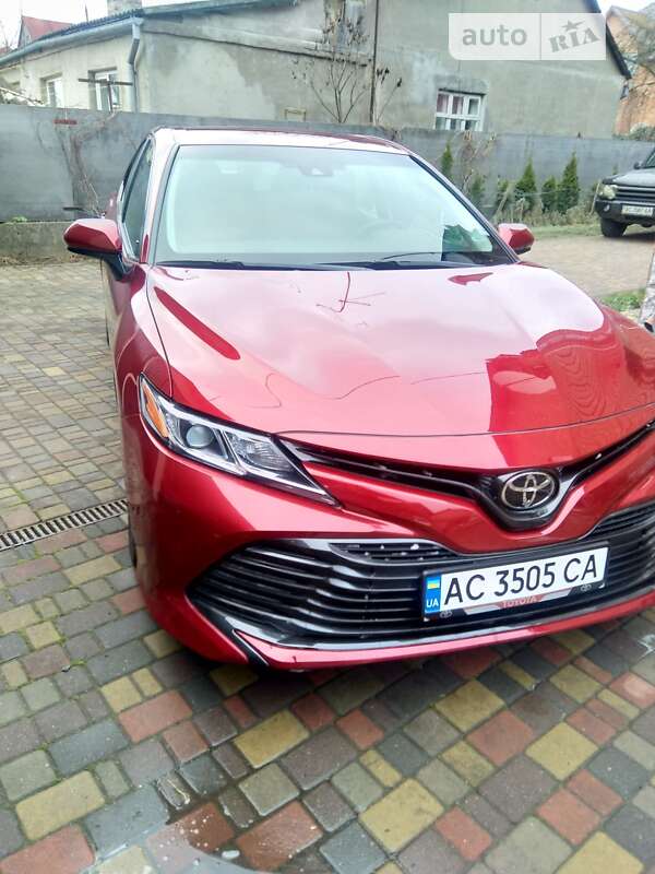 Toyota Camry 2017
