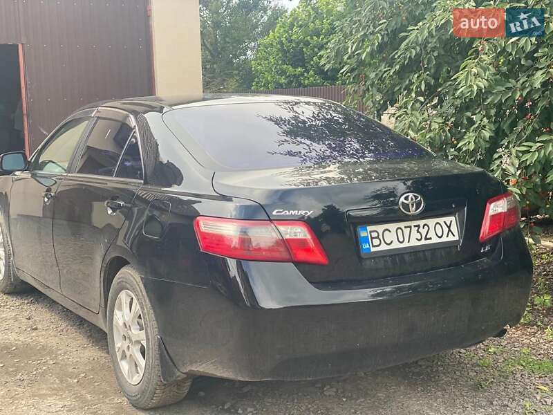 Седан Toyota Camry 2007 в Львові
