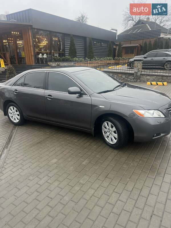 Седан Toyota Camry 2008 в Умані