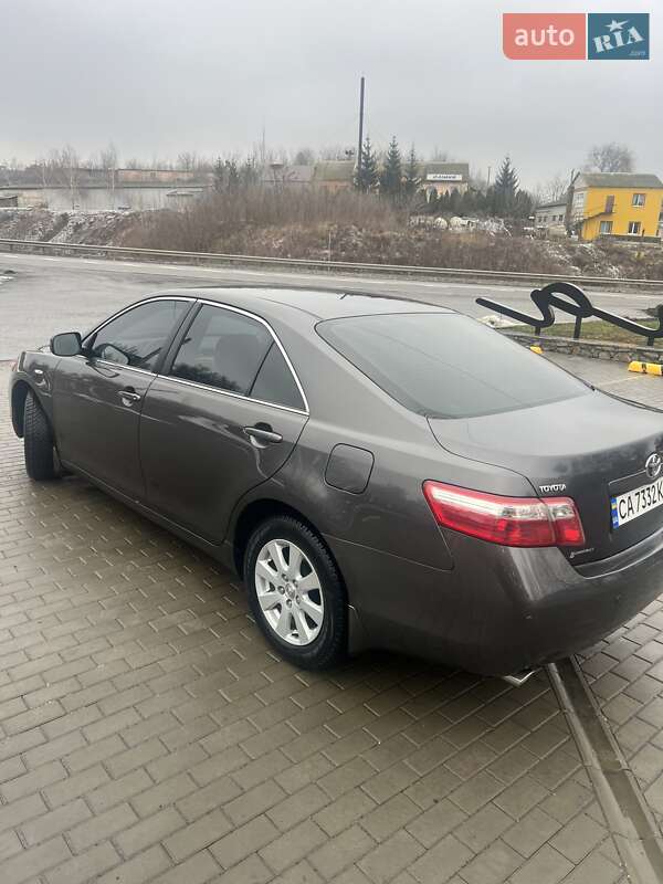 Седан Toyota Camry 2008 в Умані