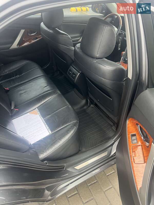 Седан Toyota Camry 2008 в Умані