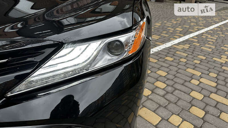 Седан Toyota Camry 2017 в Вінниці