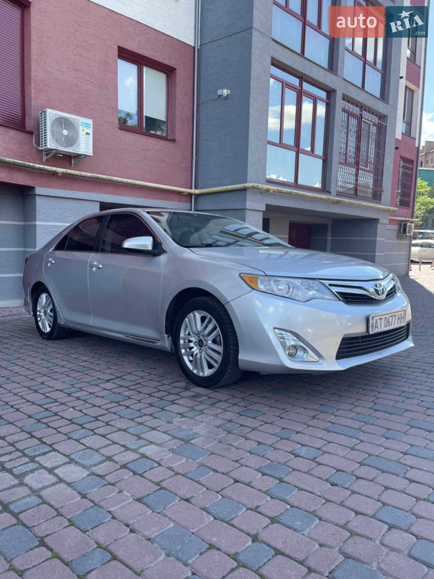 2014 Toyota Camry - мініатюра 2