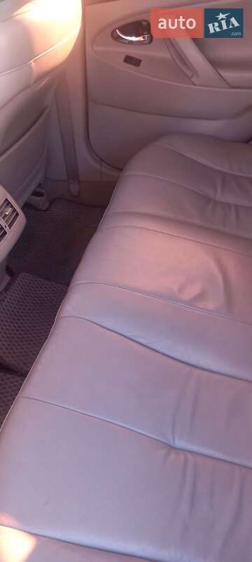Седан Toyota Camry 2007 в Чернівцях