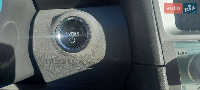 Седан Toyota Camry 2007 в Чернівцях