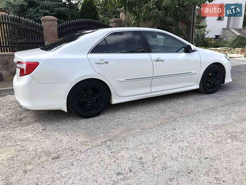 Седан Toyota Camry 2012 в Тернополе фото 3 Седан Toyota Camry 2012 в Тернополе