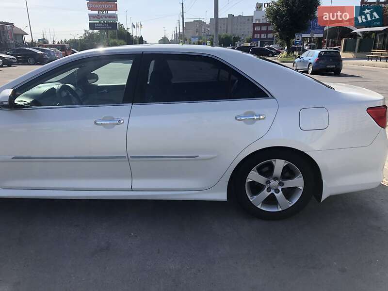 Седан Toyota Camry 2012 в Тернополе фото 10 Седан Toyota Camry 2012 в Тернополе