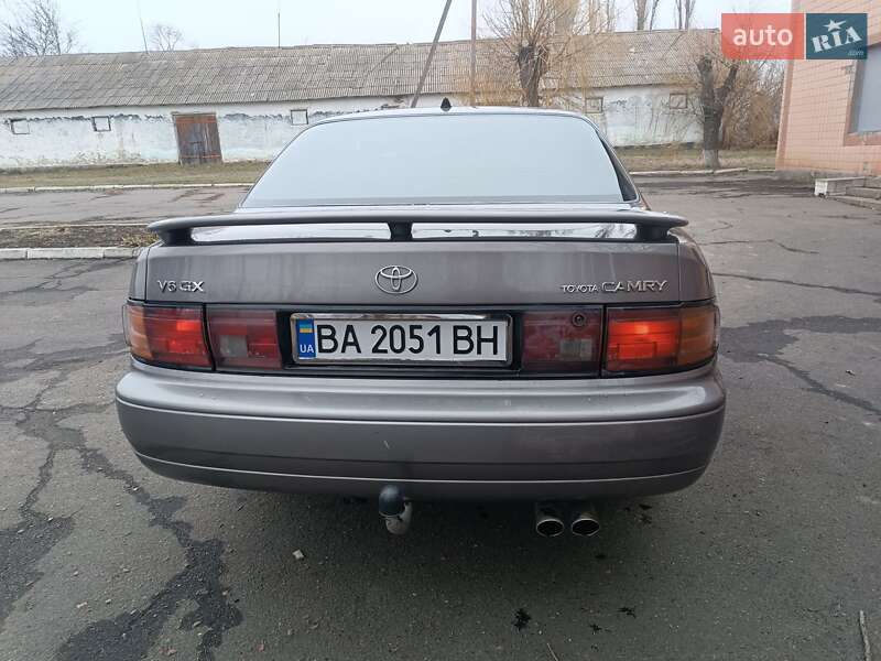 Седан Toyota Camry 1994 в Доманевке