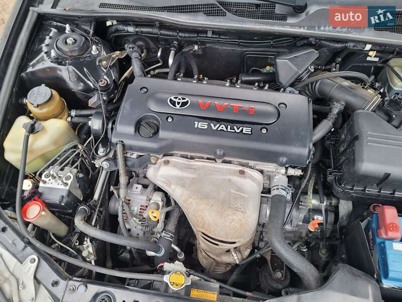 Седан Toyota Camry 2005 в Кривом Озере