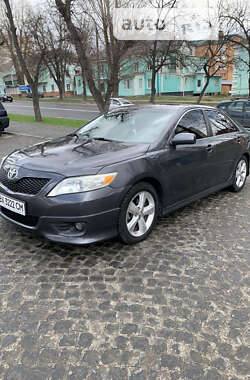 Седан Toyota Camry 2011 в Хмельницькому