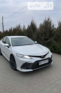 Седан Toyota Camry 2021 в Києві