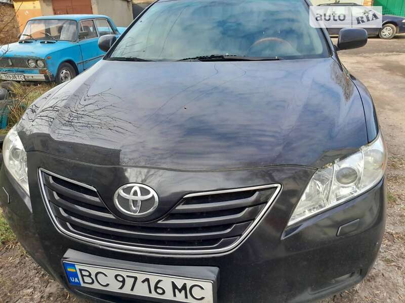 Седан Toyota Camry 2007 в Львові