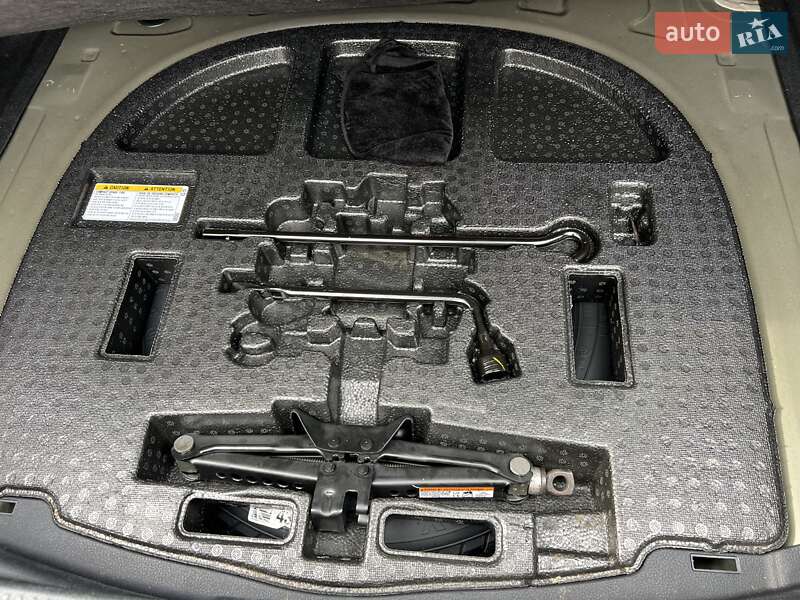 Седан Toyota Camry 2020 в Львове