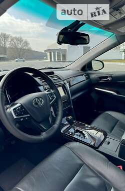 Седан Toyota Camry 2015 в Светловодске
