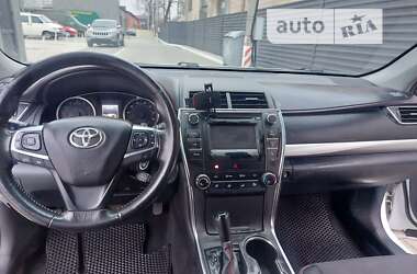 Седан Toyota Camry 2015 в Вишневом