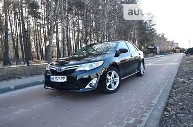 Седан Toyota Camry 2014 в Броварах