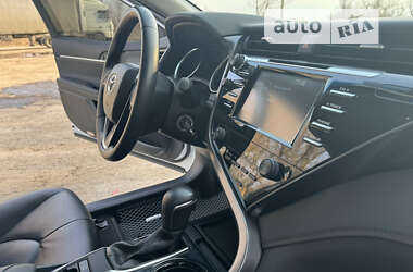 Седан Toyota Camry 2020 в Каменском