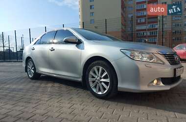 Седан Toyota Camry 2011 в 