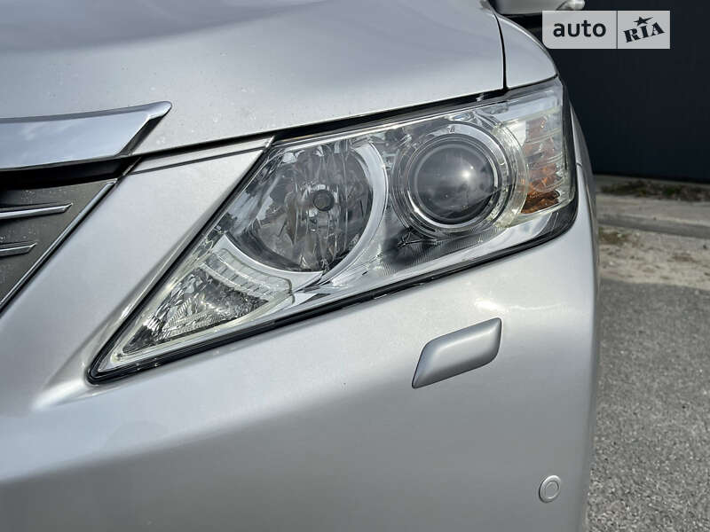 Седан Toyota Camry 2011 в Каменском