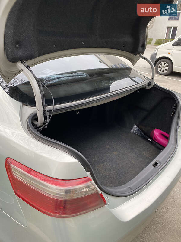 Седан Toyota Camry 2008 в Киеве