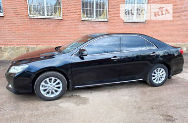 Седан Toyota Camry 2012 в Сумах