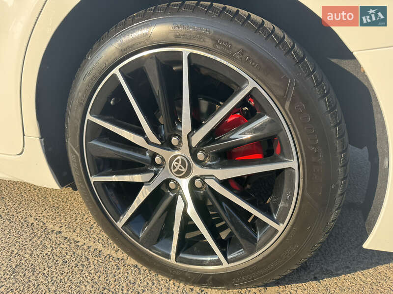 Седан Toyota Camry 2021 в Днепре фото 14 Седан Toyota Camry 2021 в Днепре