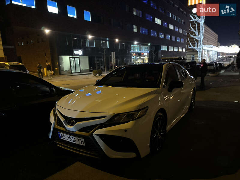 Седан Toyota Camry 2021 в Днепре фото 25 Седан Toyota Camry 2021 в Днепре