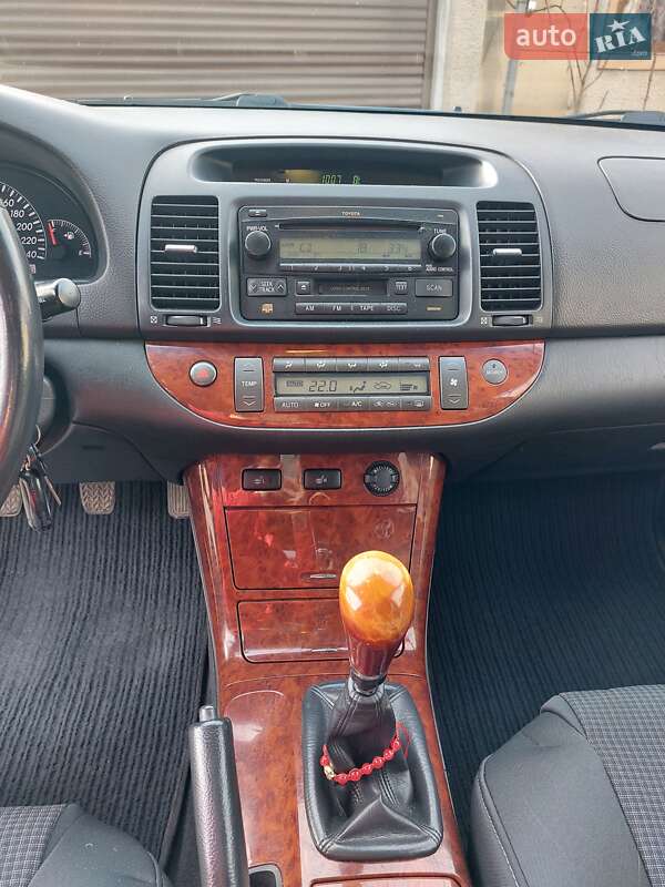 Седан Toyota Camry 2005 в Одессе