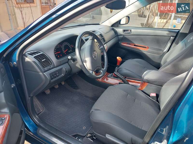 Седан Toyota Camry 2005 в Одессе