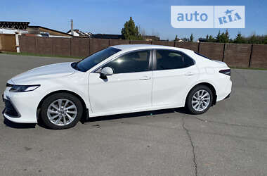 Седан Toyota Camry 2022 в Києві