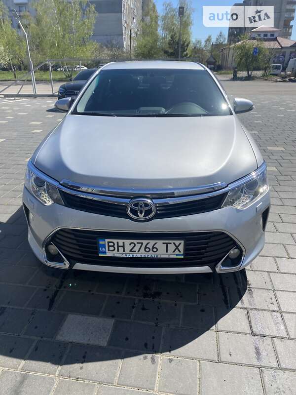 Седан Toyota Camry 2016 в Дрогобыче